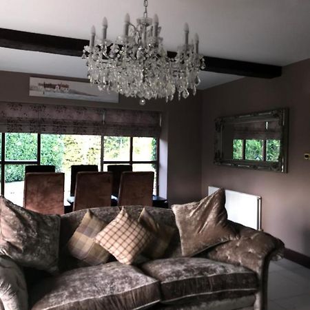Mickering Barn Bed & Breakfast Aughton ภายนอก รูปภาพ