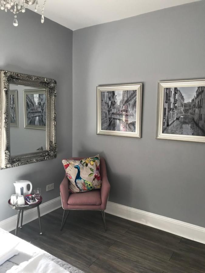 Mickering Barn Bed & Breakfast Aughton ภายนอก รูปภาพ
